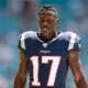 Illustration for article titled Artist Says Antonio Brown Exposed His Barely Covered Penis To Her While She Worked In His House
